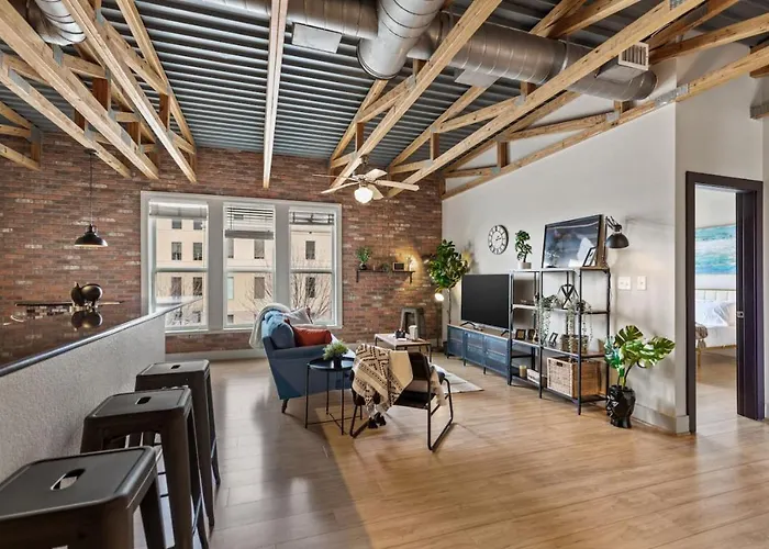 Intimate 2bd With Unique Style In The Heart Of Fortworth Fort Worth