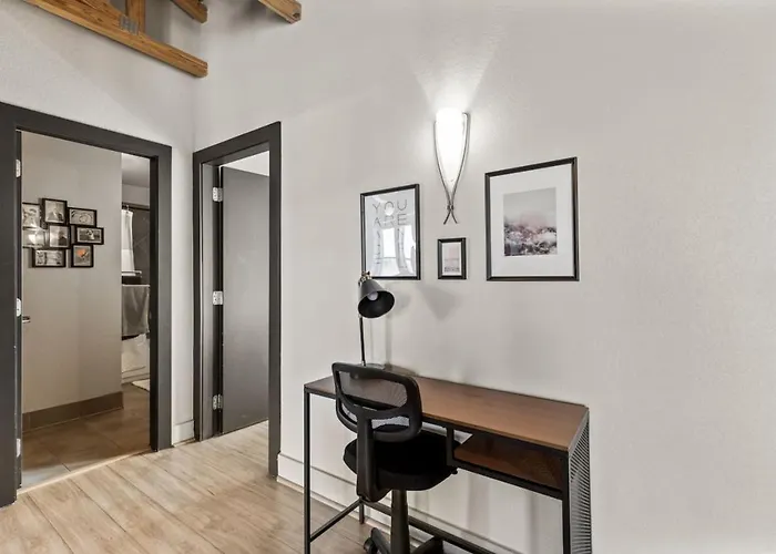 Intimate 2bd With Unique Style In The Heart Of Fortworth *