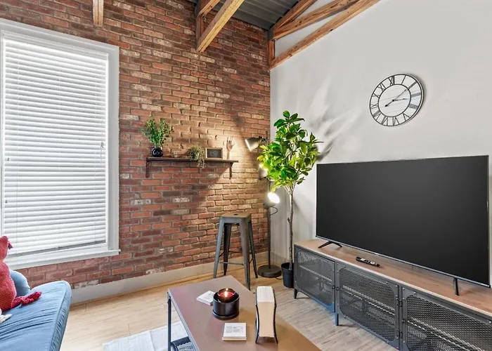 Intimate 2bd With Unique Style In The Heart Of Fortworth * Fort Worth