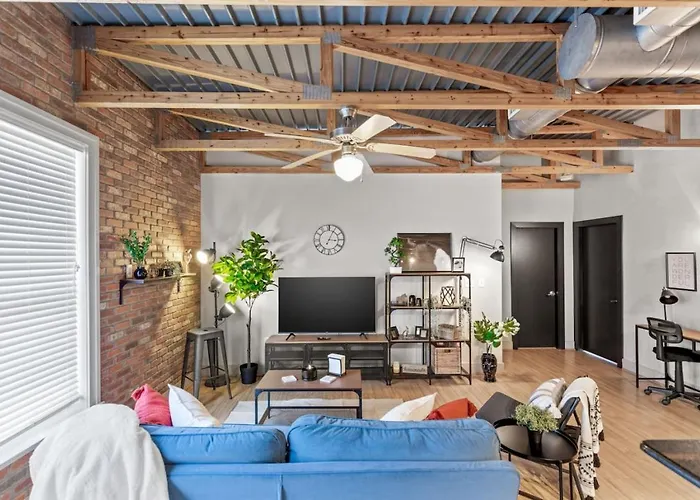 Intimate 2bd With Unique Style In The Heart Of Fortworth Fort Worth